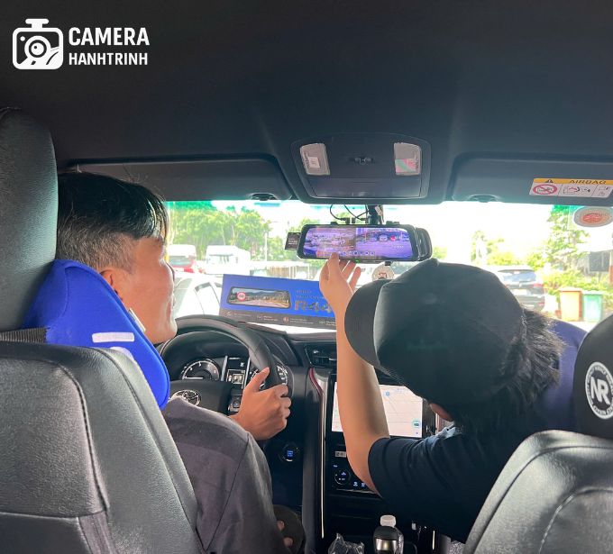 lắp đặt camera hành trình vietmap r440 quận 7
